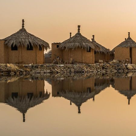 Taghaghien Island Resort シワ・オアシス エクステリア 写真