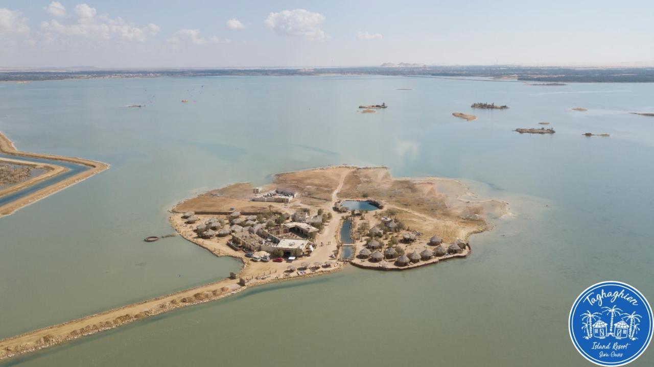 Taghaghien Island Resort シワ・オアシス エクステリア 写真