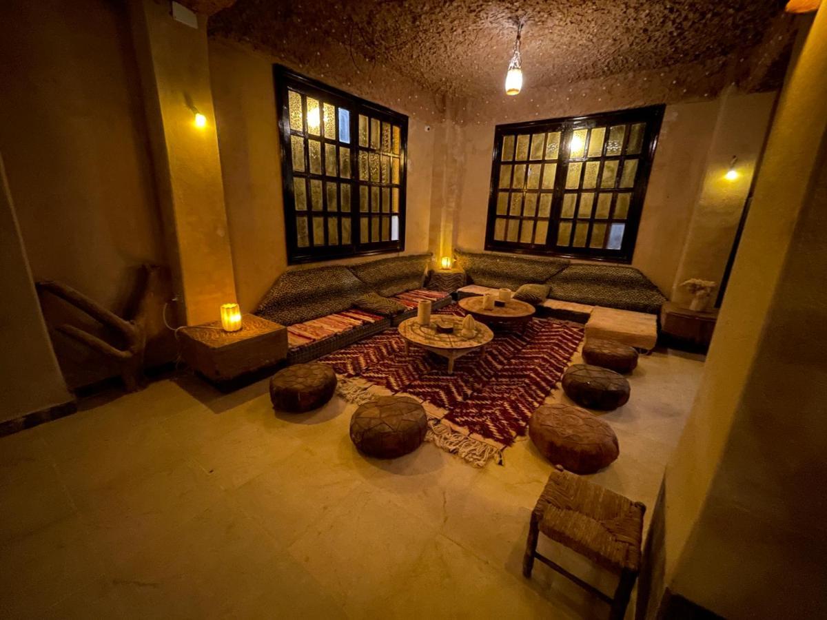Taghaghien Island Resort シワ・オアシス エクステリア 写真