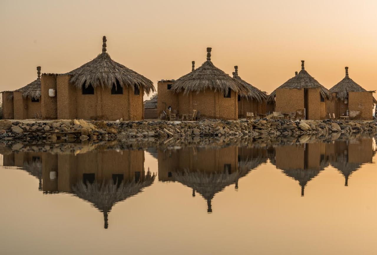 Taghaghien Island Resort シワ・オアシス エクステリア 写真
