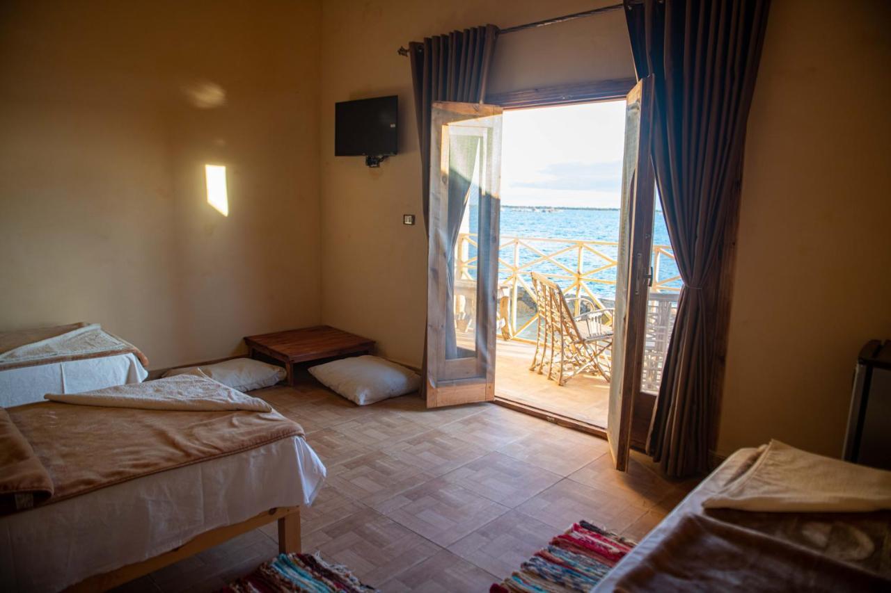 Taghaghien Island Resort シワ・オアシス エクステリア 写真